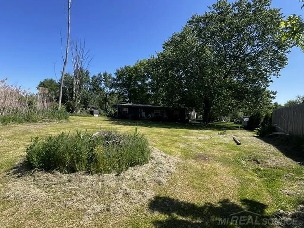 351 Center Street Algonac City MI 48001