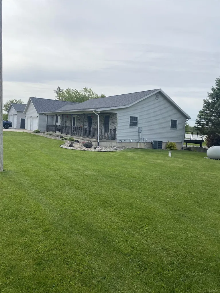 14685 Roberts Court Amboy Township MI 49232