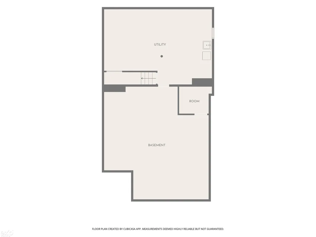 21746 Wellington Avenue Warren City MI 48089