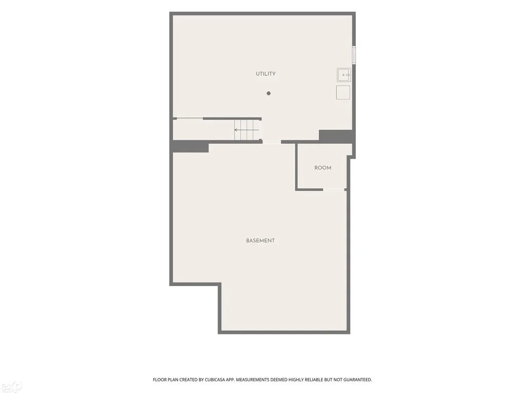 21746 Wellington Avenue Warren City MI 48089