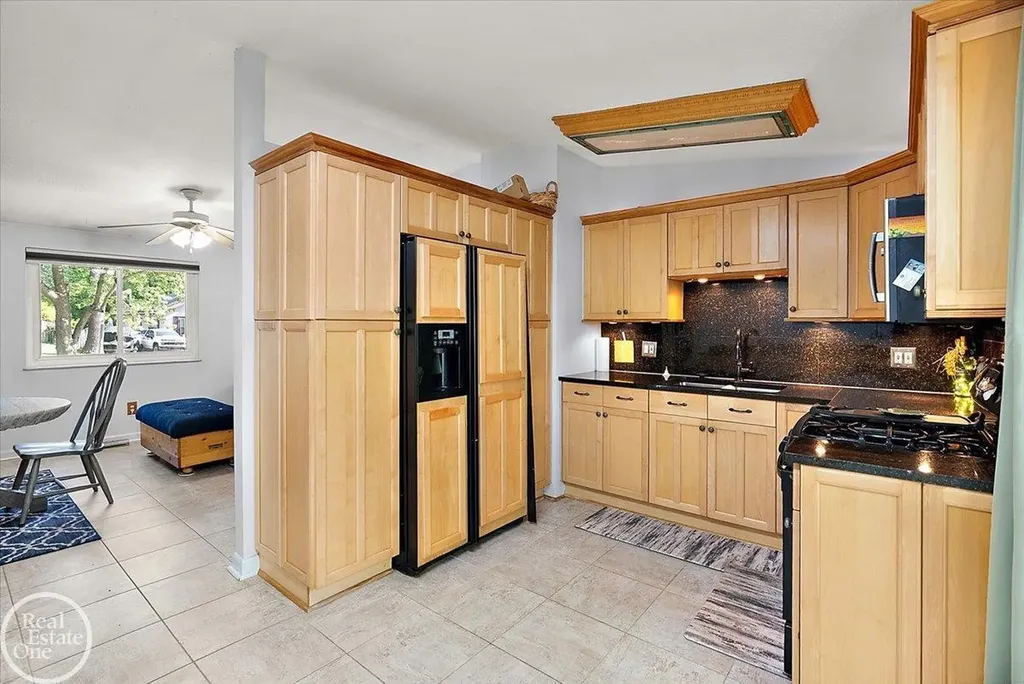 1136 Miller Road Lake Orion Village MI 48362