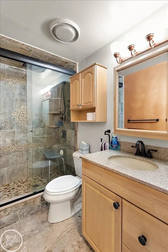 1136 Miller Road Lake Orion Village MI 48362