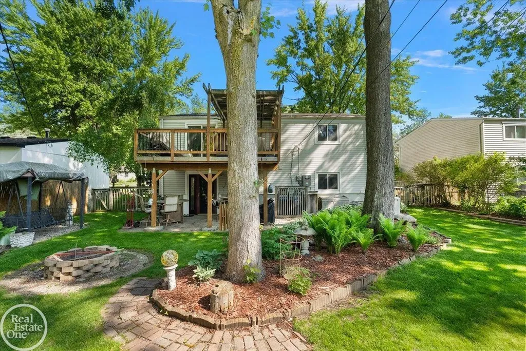 1136 Miller Road Lake Orion Village MI 48362