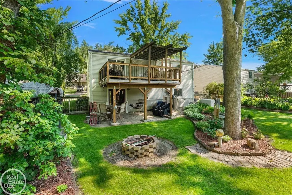 1136 Miller Road Lake Orion Village MI 48362