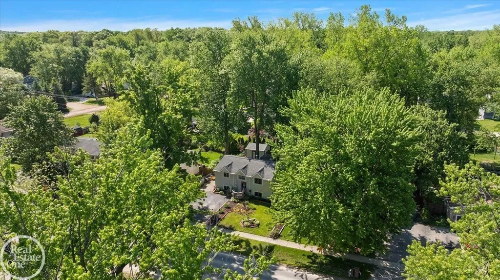 1136 Miller Road Lake Orion Village MI 48362
