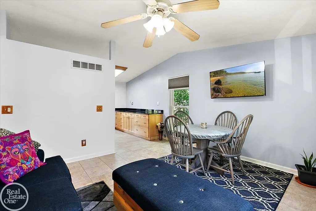 1136 Miller Road Lake Orion Village MI 48362