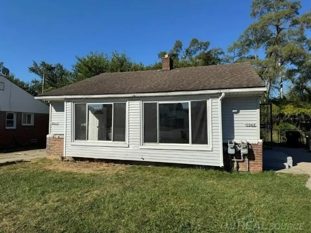 19961 Greenfield Road Detroit City MI 48235