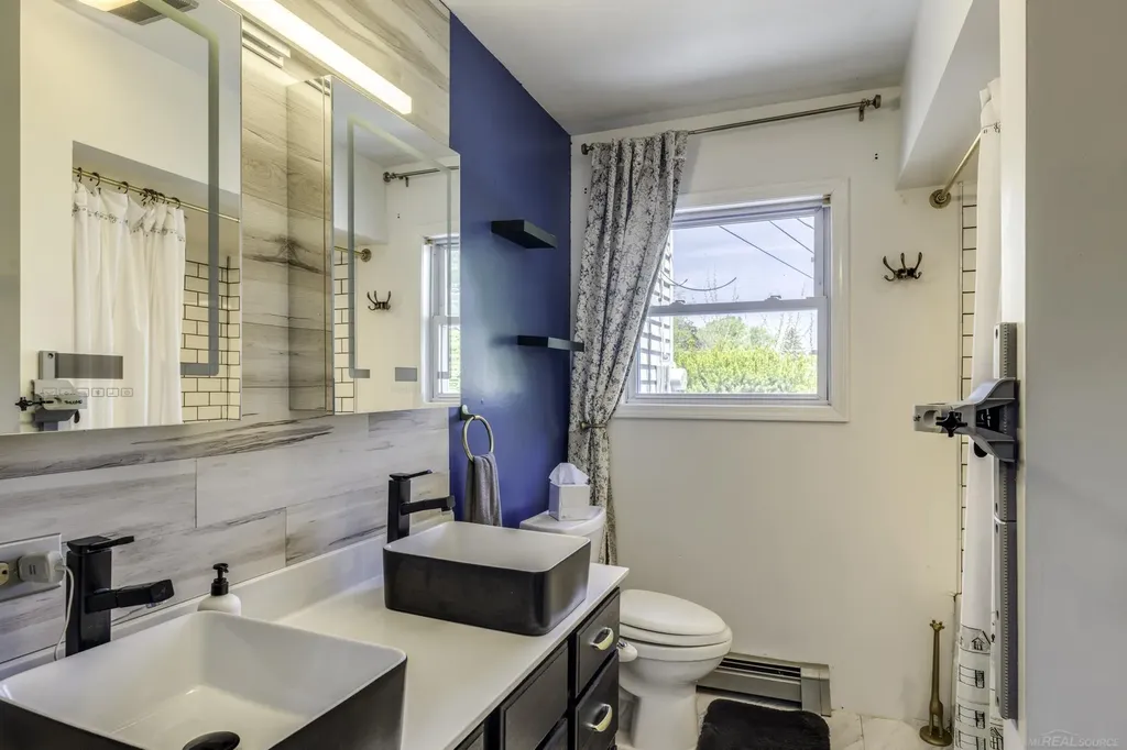 7197 Hubbard Street Lexington Village MI 48450