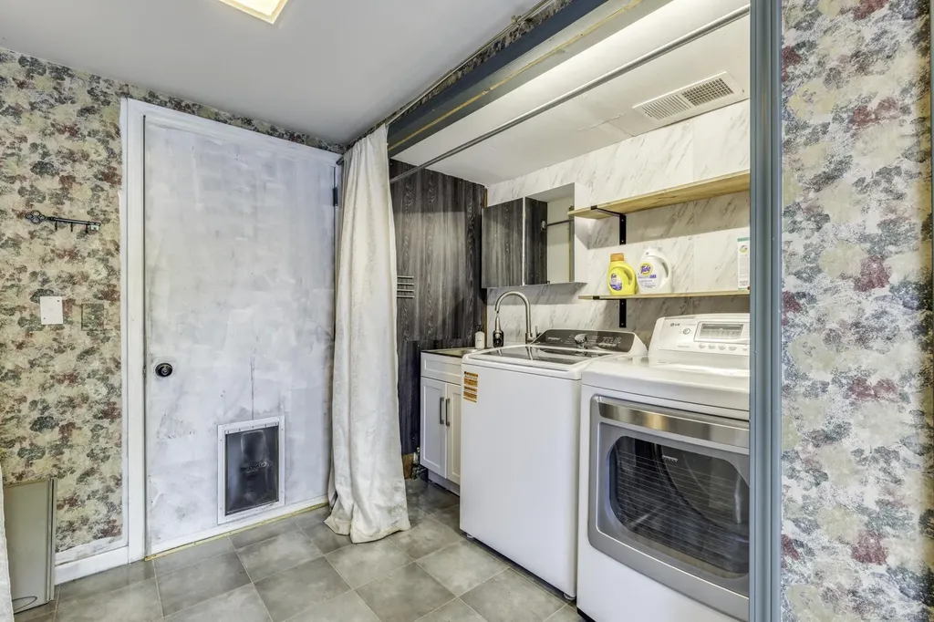 7197 Hubbard Street Lexington Village MI 48450
