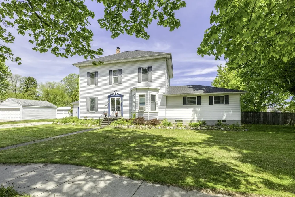 7197 Hubbard Street Lexington Village MI 48450