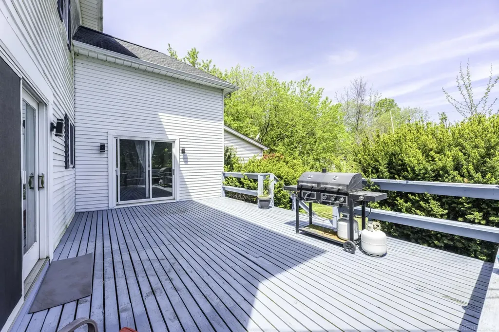 7197 Hubbard Street Lexington Village MI 48450