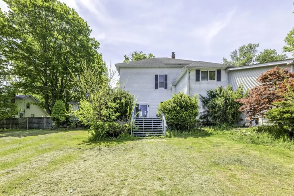 7197 Hubbard Street Lexington Village MI 48450