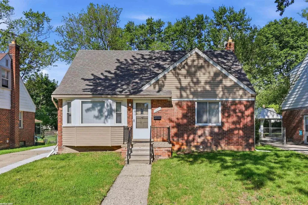 23221 Oneida Street Oak Park City MI 48237