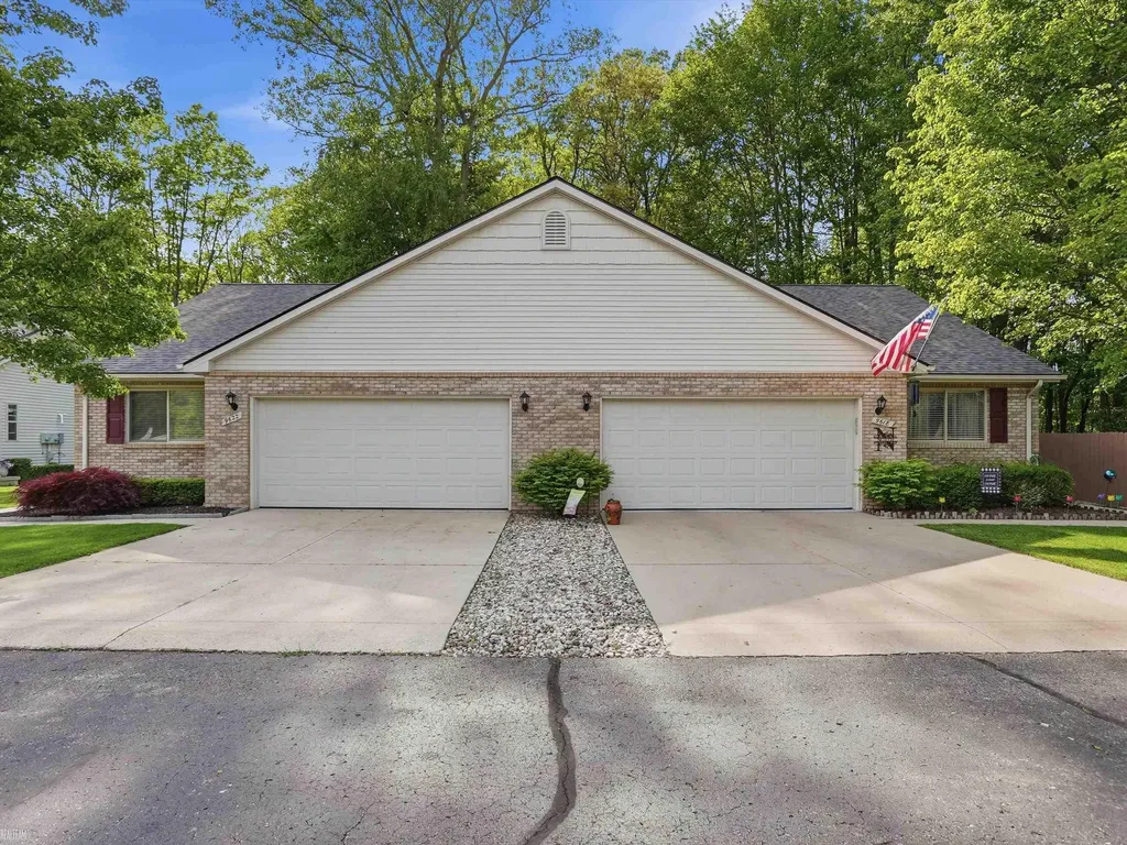 9622 Nook Road Clay Township MI 48001