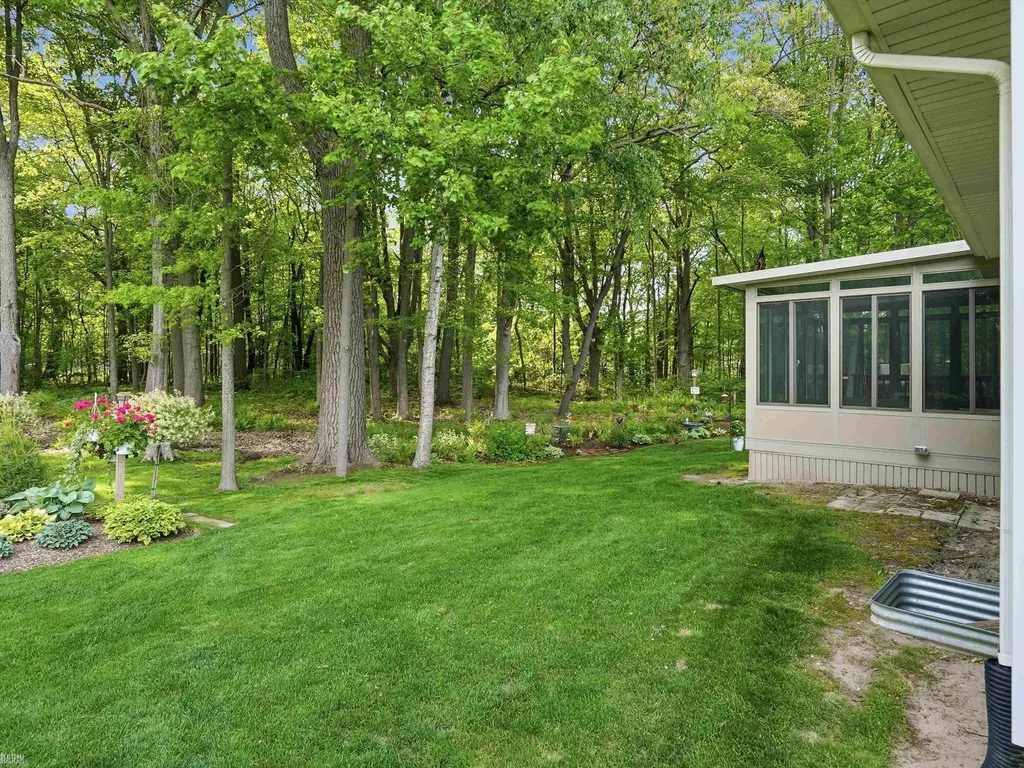 9622 Nook Road Clay Township MI 48001