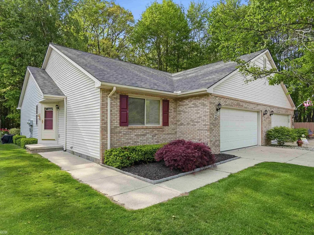 9622 Nook Road Clay Township MI 48001