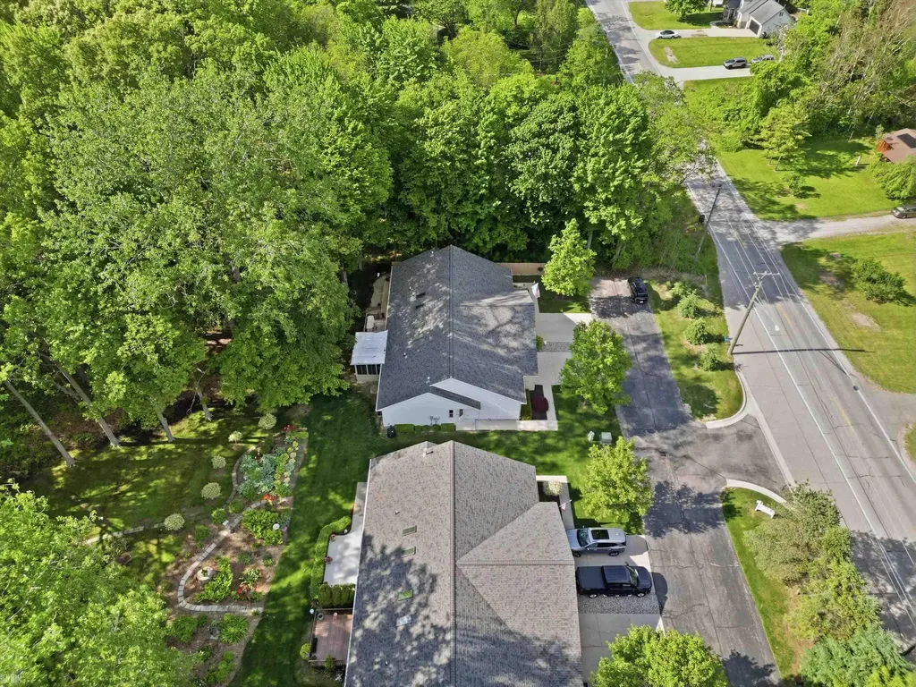 9622 Nook Road Clay Township MI 48001