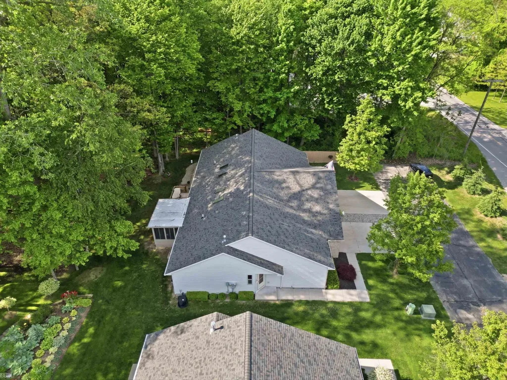 9622 Nook Road Clay Township MI 48001