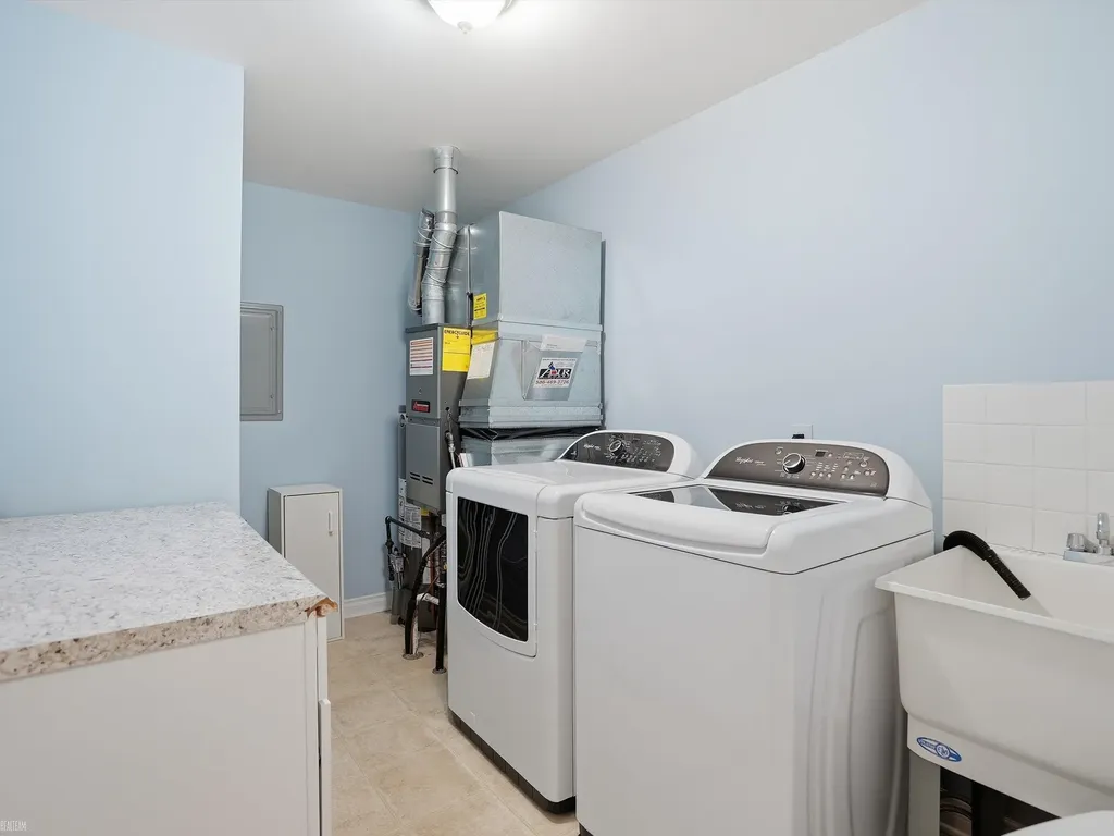 9622 Nook Road Clay Township MI 48001