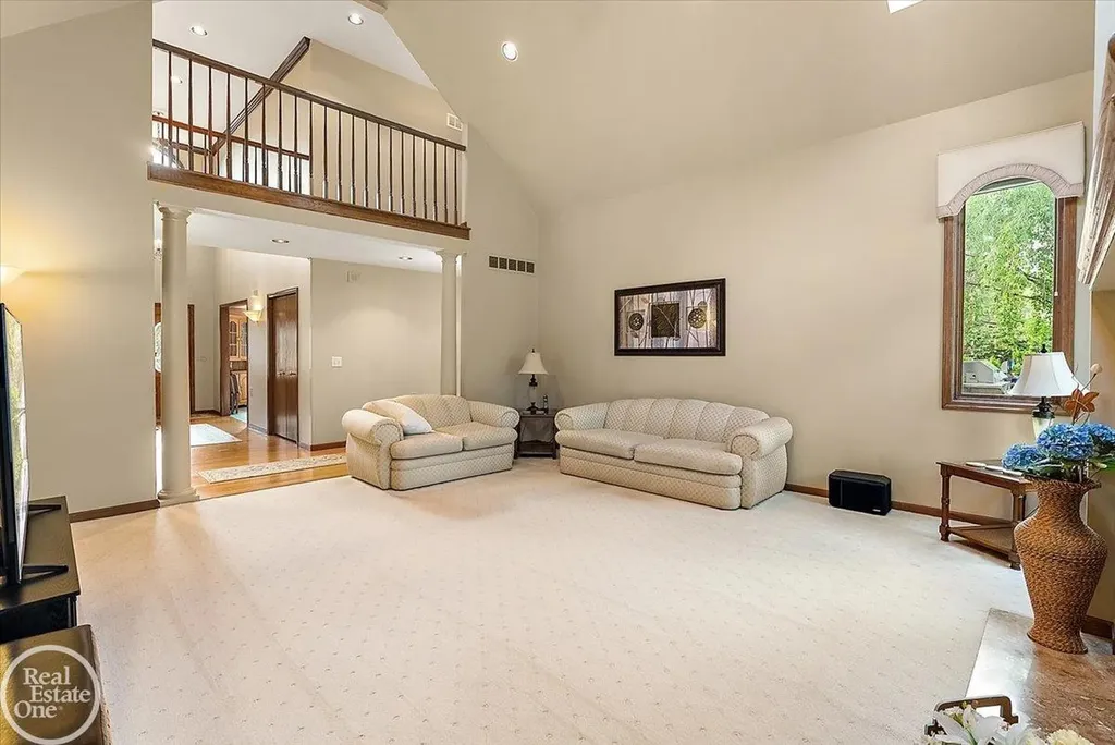 56688 Portsmouth Court Shelby Charter Township MI 48316