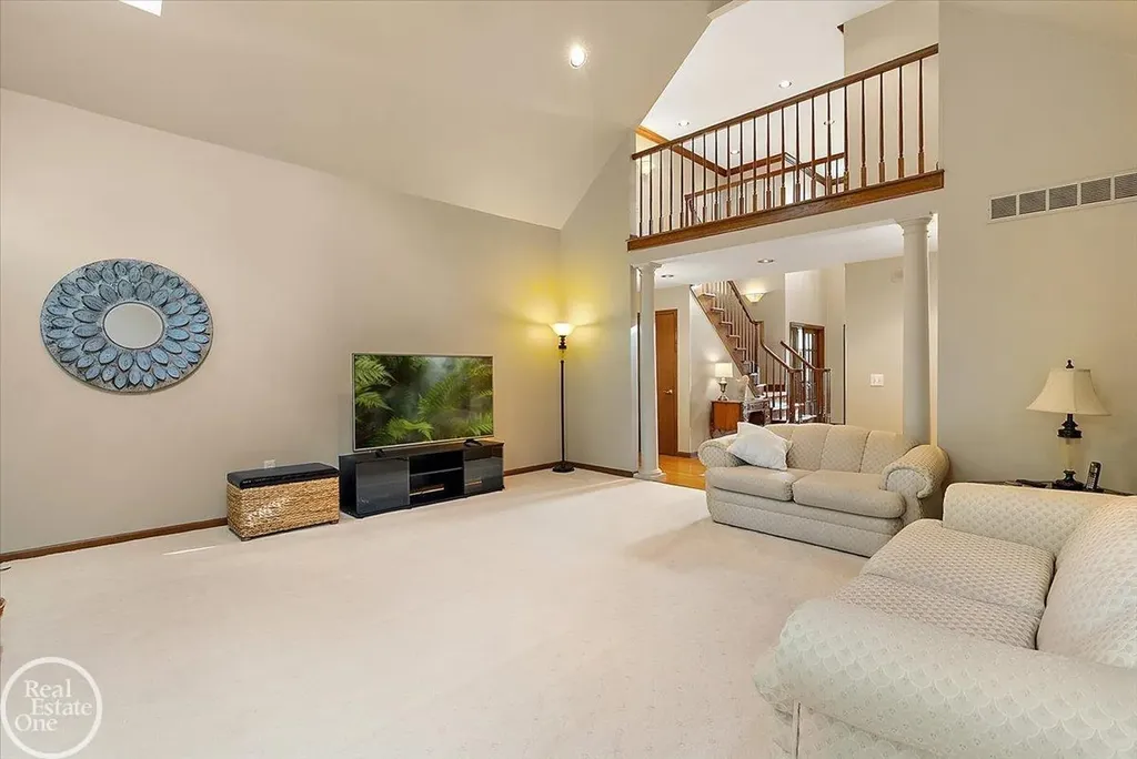 56688 Portsmouth Court Shelby Charter Township MI 48316