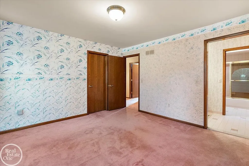 56688 Portsmouth Court Shelby Charter Township MI 48316