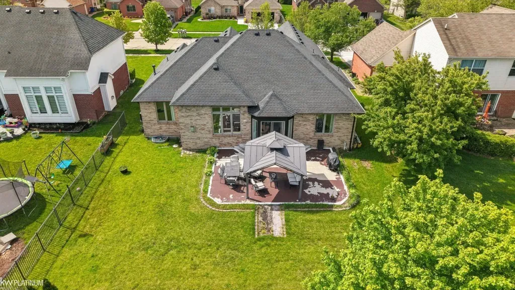 20351 Bannister Drive Macomb Township MI 48044