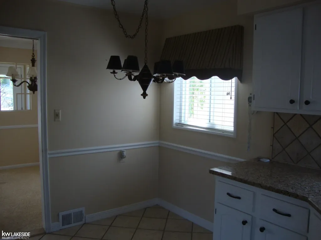 26371 Bryan Street Roseville City MI 48066