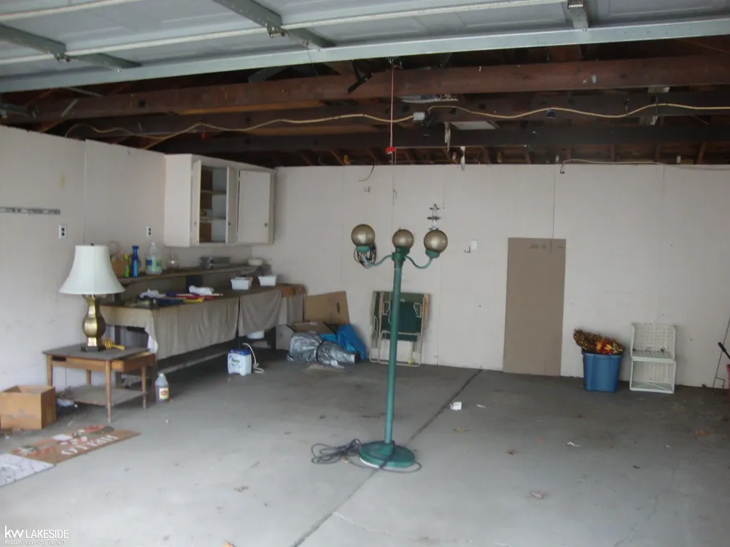 26371 Bryan Street Roseville City MI 48066