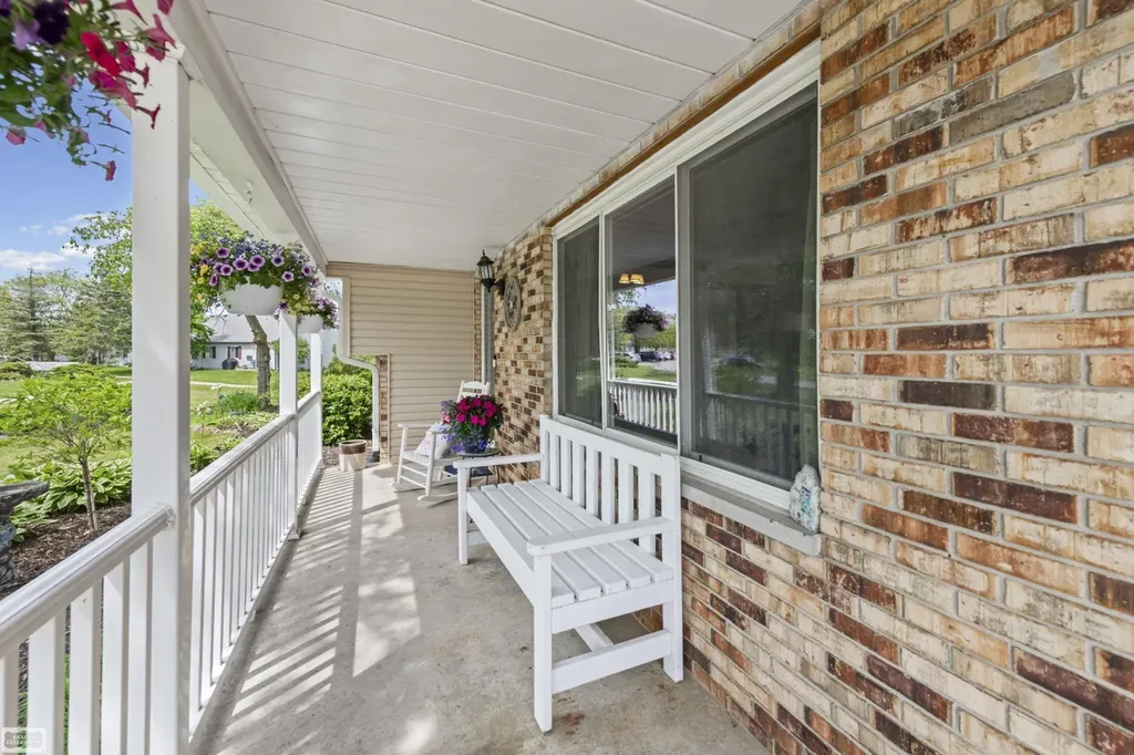 110 N Matteson Street Capac Village MI 48014