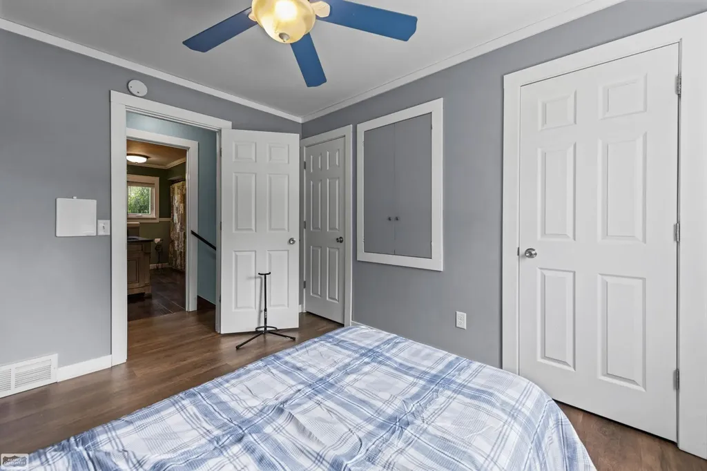 110 N Matteson Street Capac Village MI 48014
