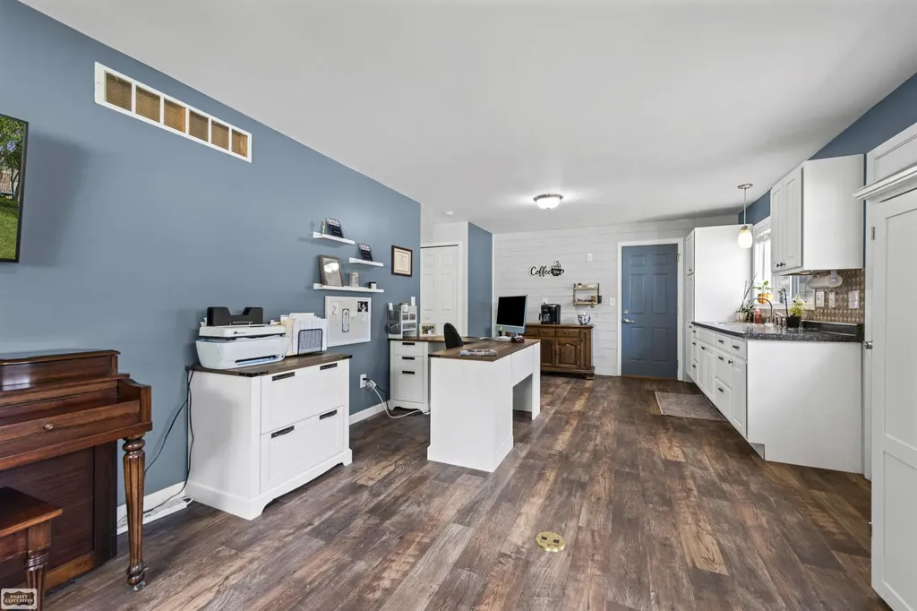 110 N Matteson Street Capac Village MI 48014
