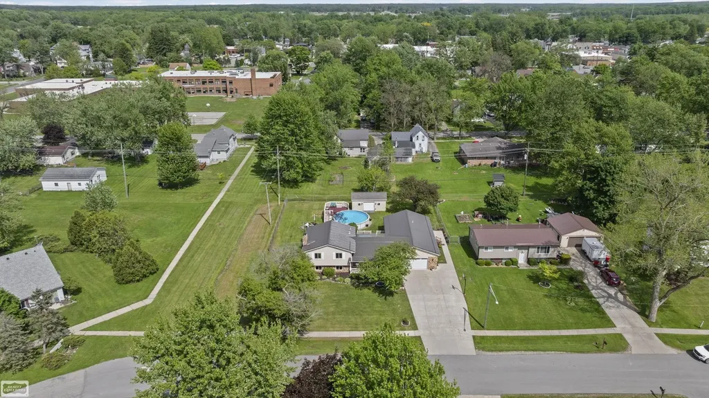 110 N Matteson Street Capac Village MI 48014