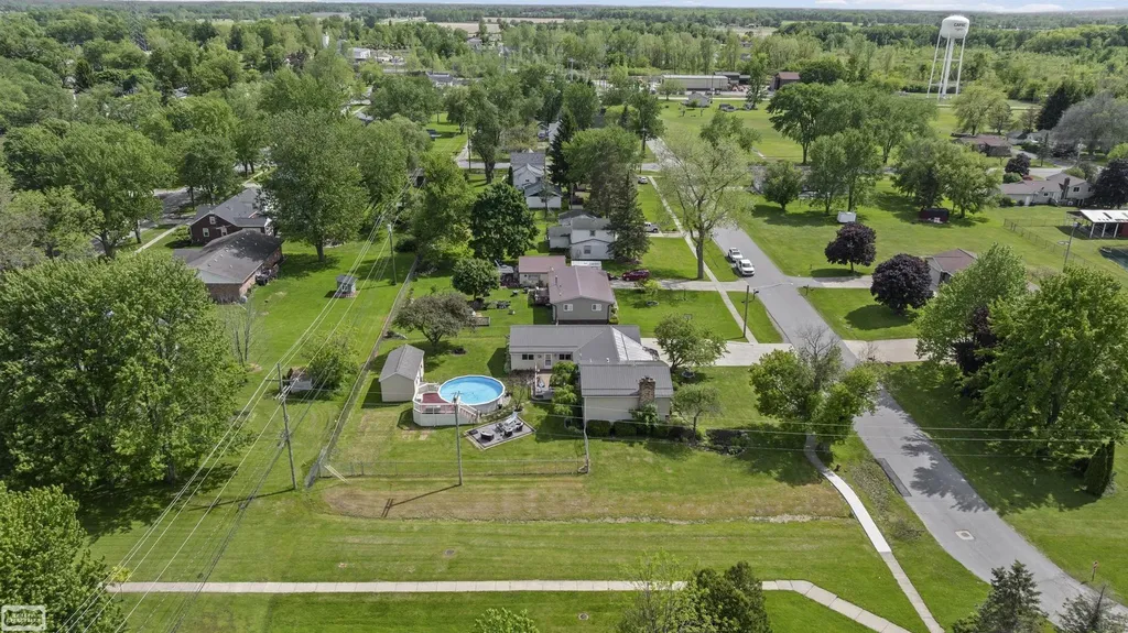 110 N Matteson Street Capac Village MI 48014