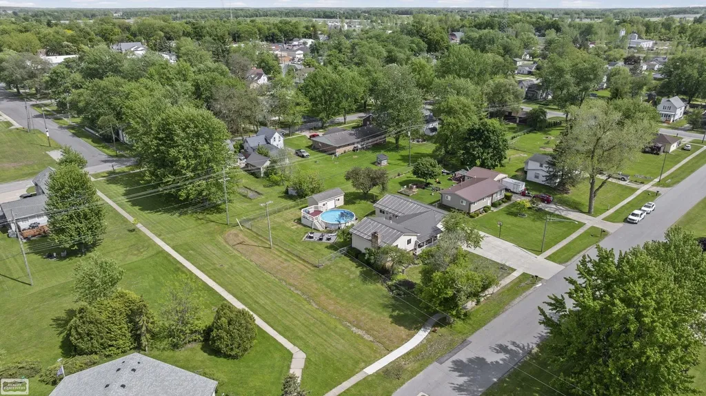 110 N Matteson Street Capac Village MI 48014