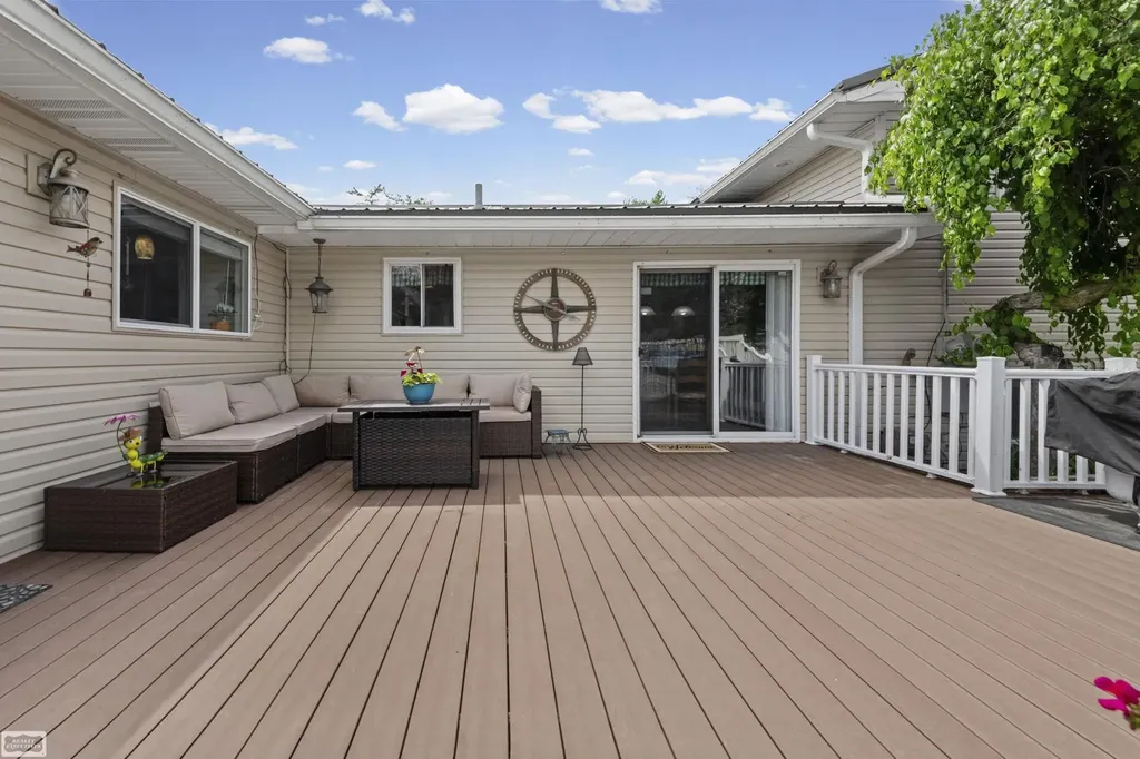 110 N Matteson Street Capac Village MI 48014