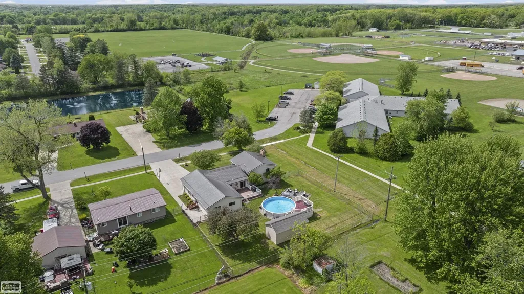 110 N Matteson Street Capac Village MI 48014
