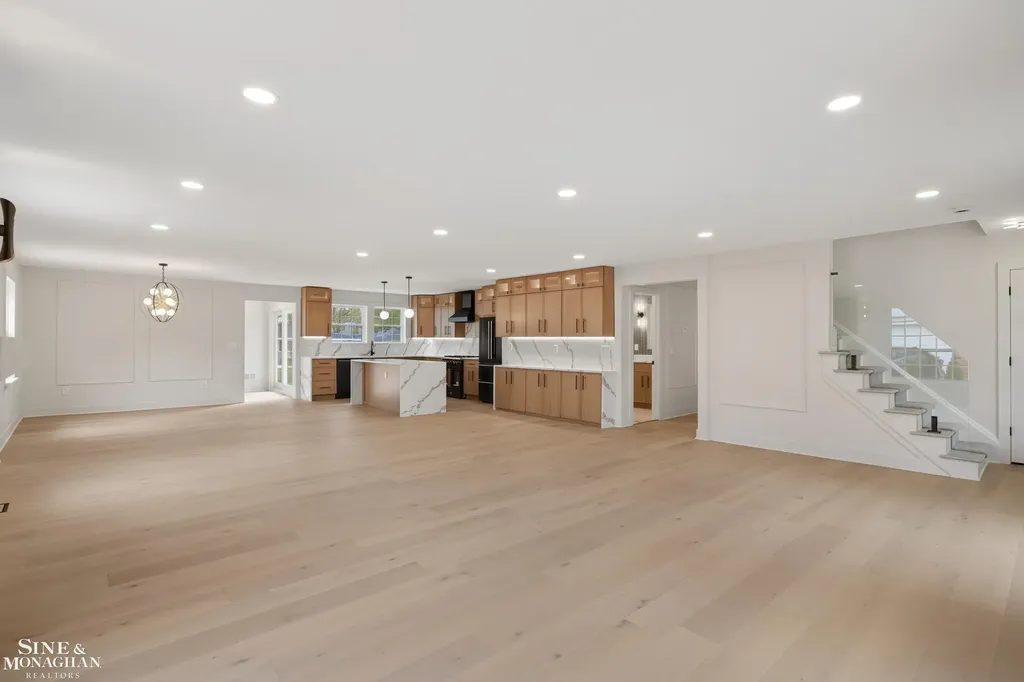 773 Hawthorne Road Grosse Pointe Woods City MI 48236