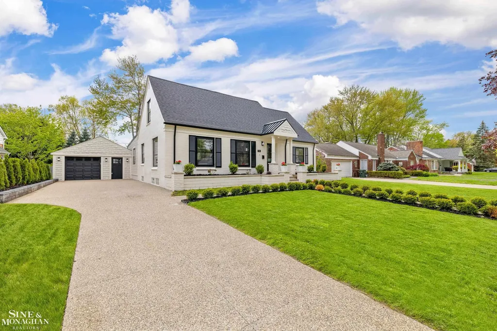 773 Hawthorne Road Grosse Pointe Woods City MI 48236