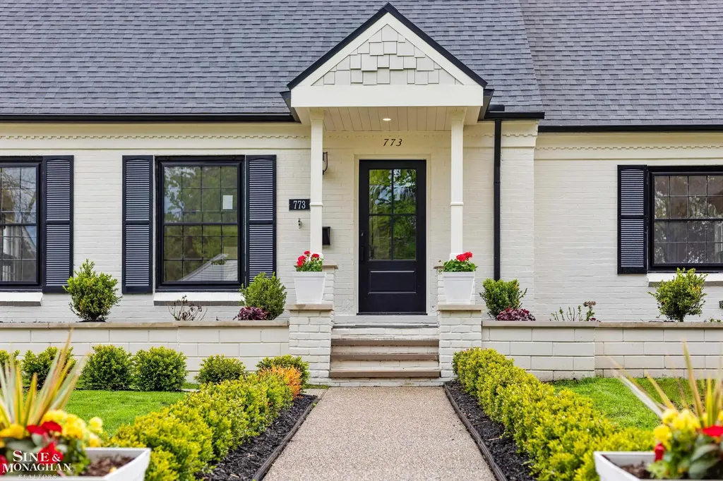 773 Hawthorne Road Grosse Pointe Woods City MI 48236