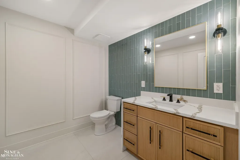 773 Hawthorne Road Grosse Pointe Woods City MI 48236