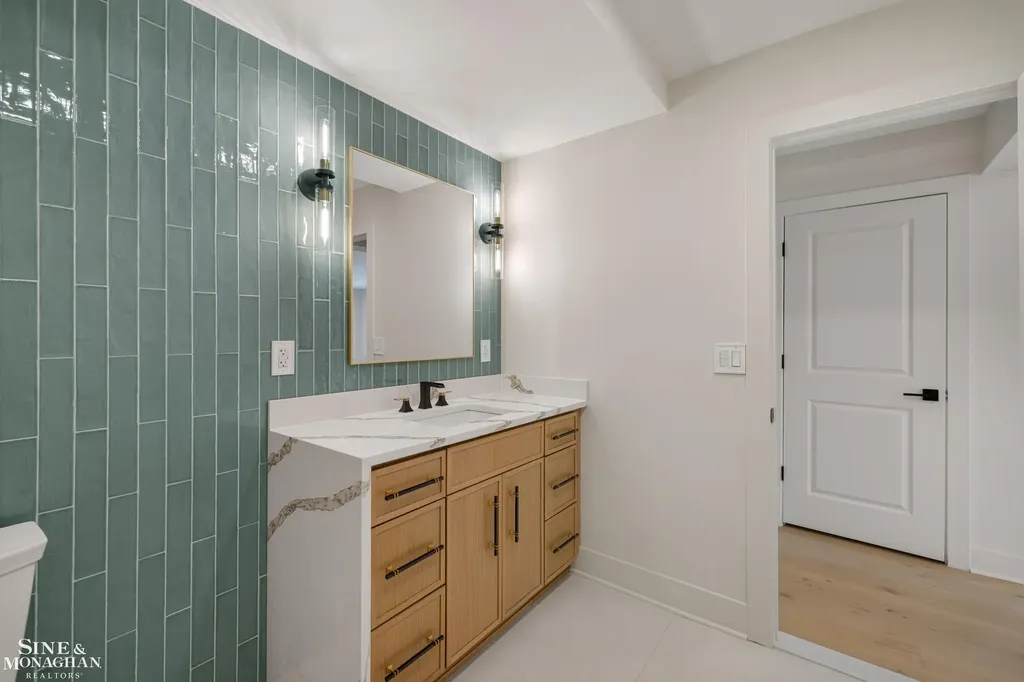 773 Hawthorne Road Grosse Pointe Woods City MI 48236