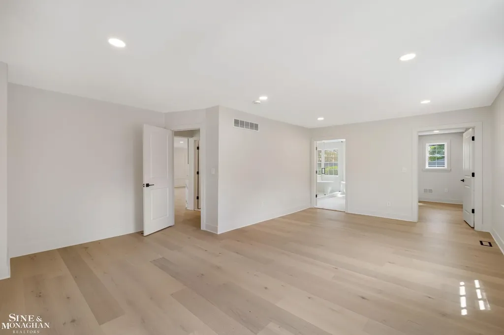 773 Hawthorne Road Grosse Pointe Woods City MI 48236