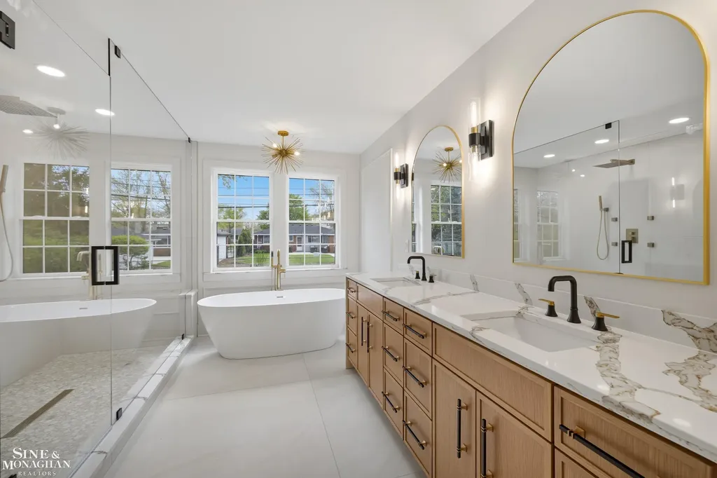 773 Hawthorne Road Grosse Pointe Woods City MI 48236