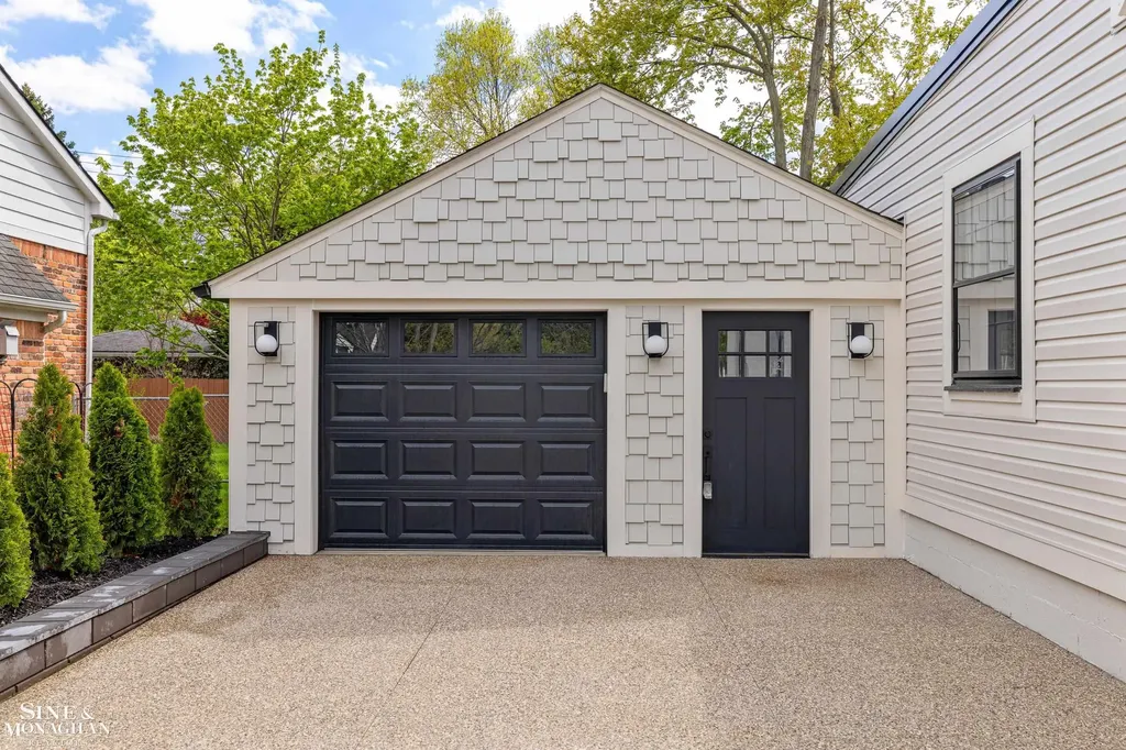 773 Hawthorne Road Grosse Pointe Woods City MI 48236