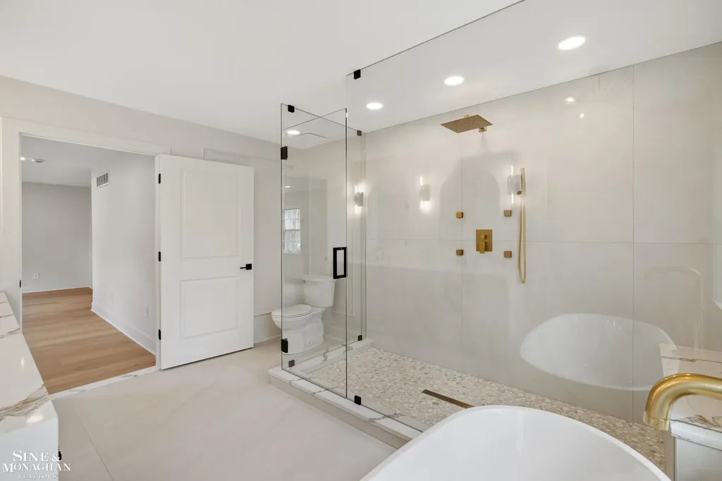 773 Hawthorne Road Grosse Pointe Woods City MI 48236