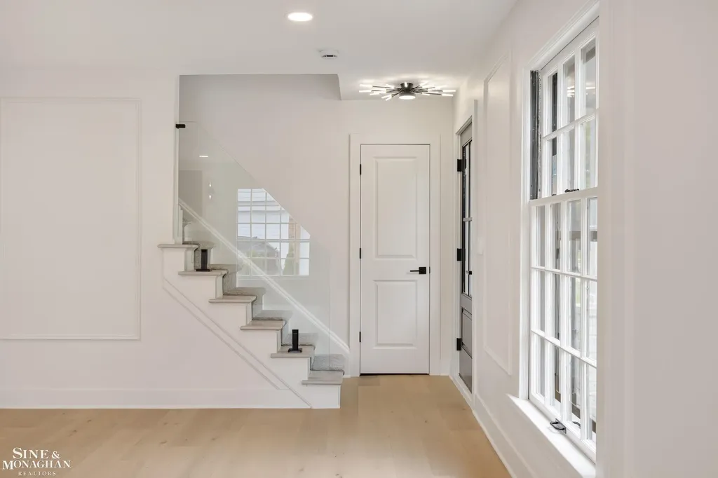 773 Hawthorne Road Grosse Pointe Woods City MI 48236