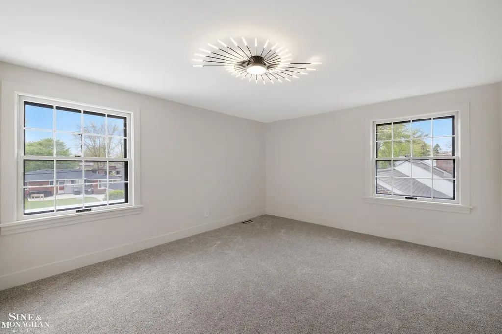 773 Hawthorne Road Grosse Pointe Woods City MI 48236