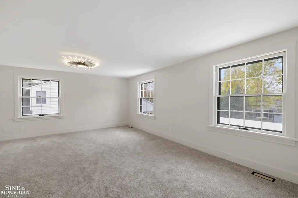 773 Hawthorne Road Grosse Pointe Woods City MI 48236