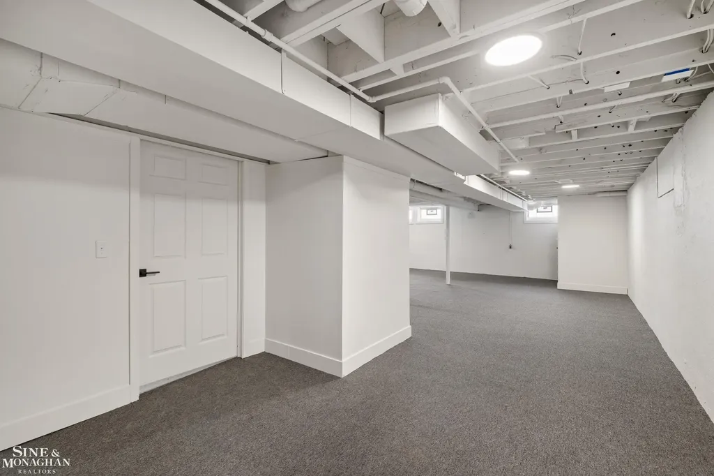 773 Hawthorne Road Grosse Pointe Woods City MI 48236